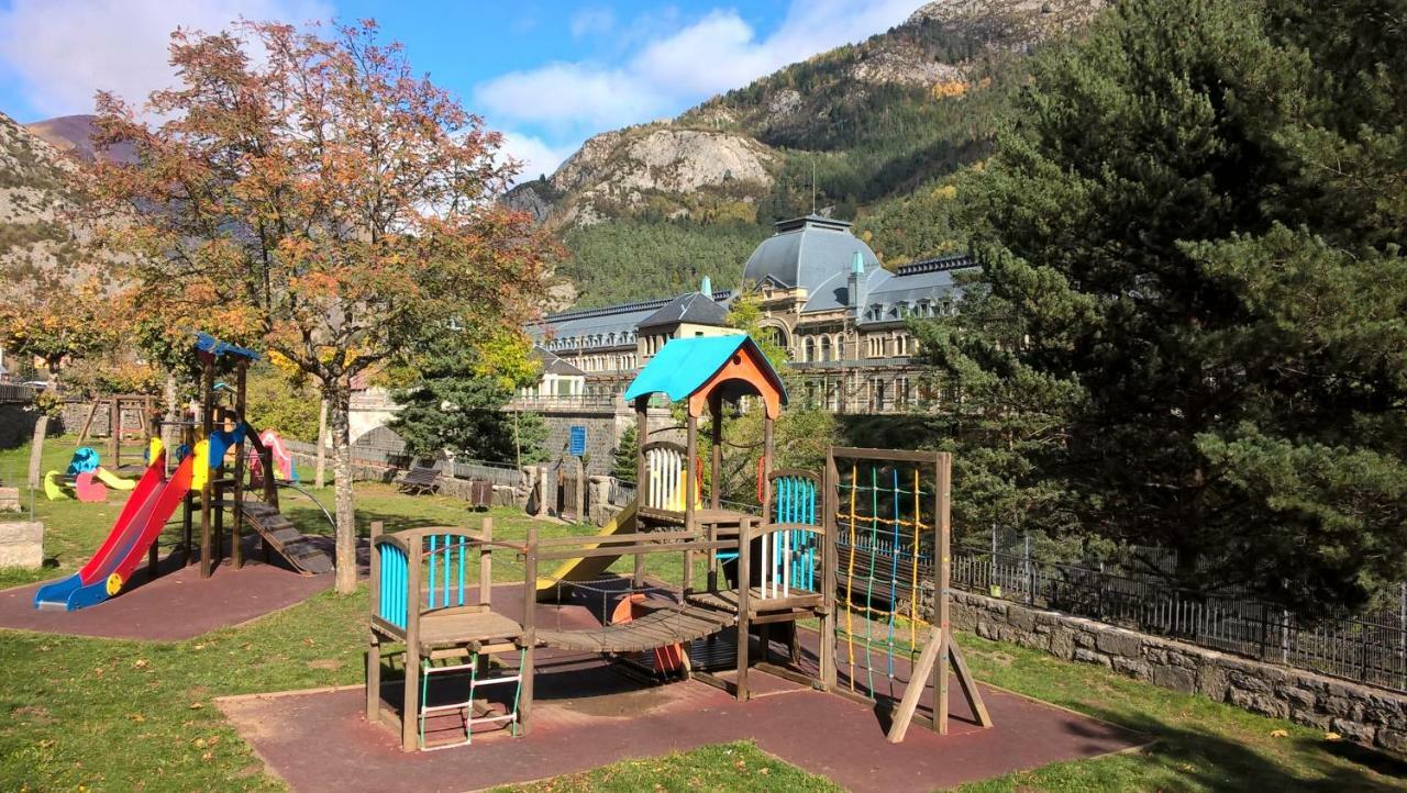 Apartamento De Montana "Nueva Canfranc" Exterior foto